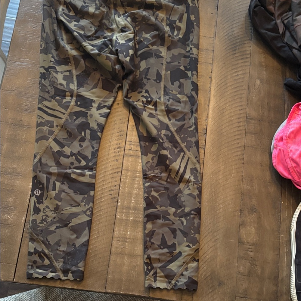 Woman’s size 8 Camouflage Adventure Leggings